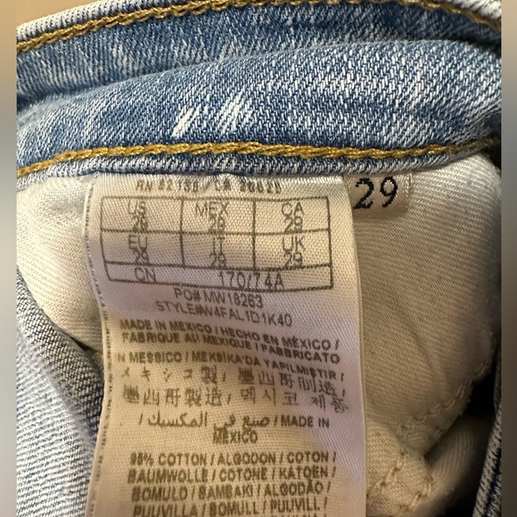 Guess shorts - Picture 3 of 3